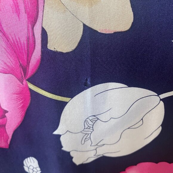 Oscar by Oscar de la Renta Scarf - Picture 7 of 16